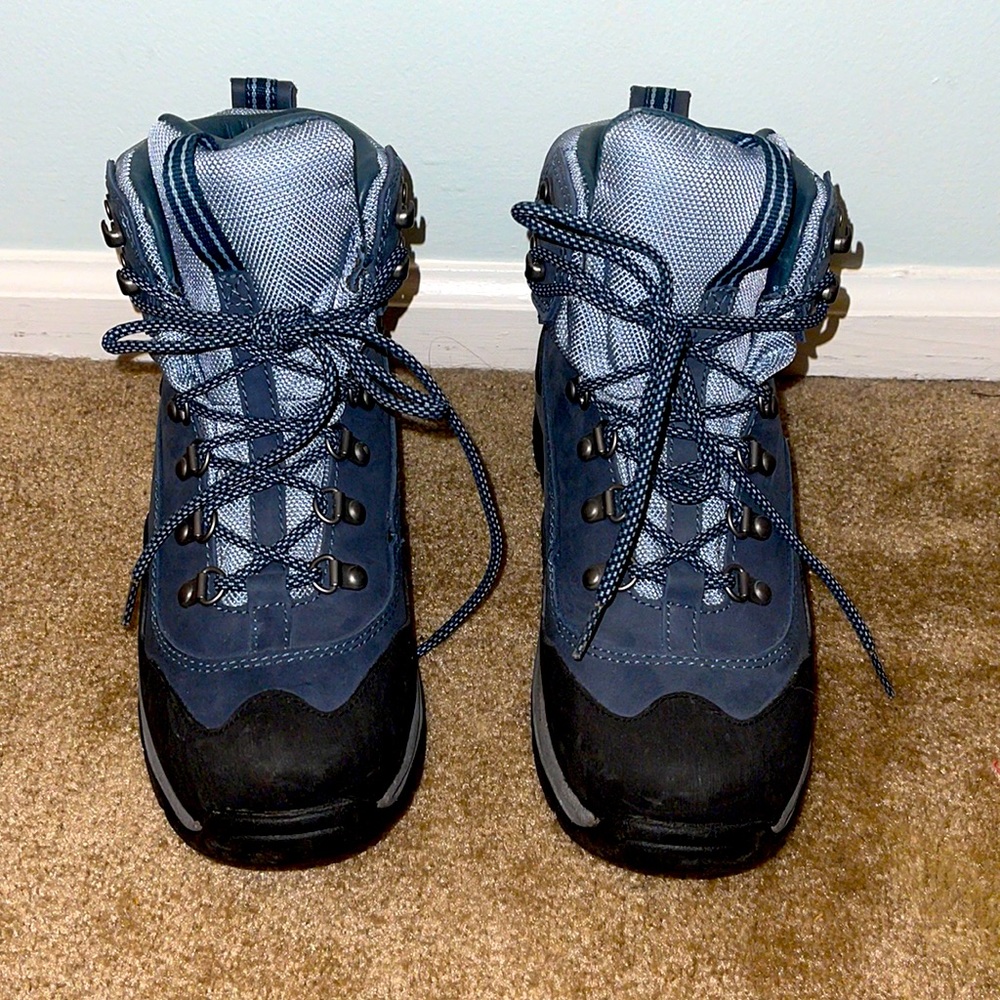 LL Bean hiking boots. Size 8.5. These are in great condition and lightly used